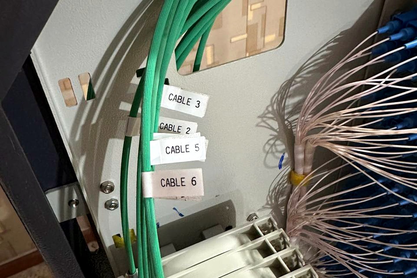 Splice chamber